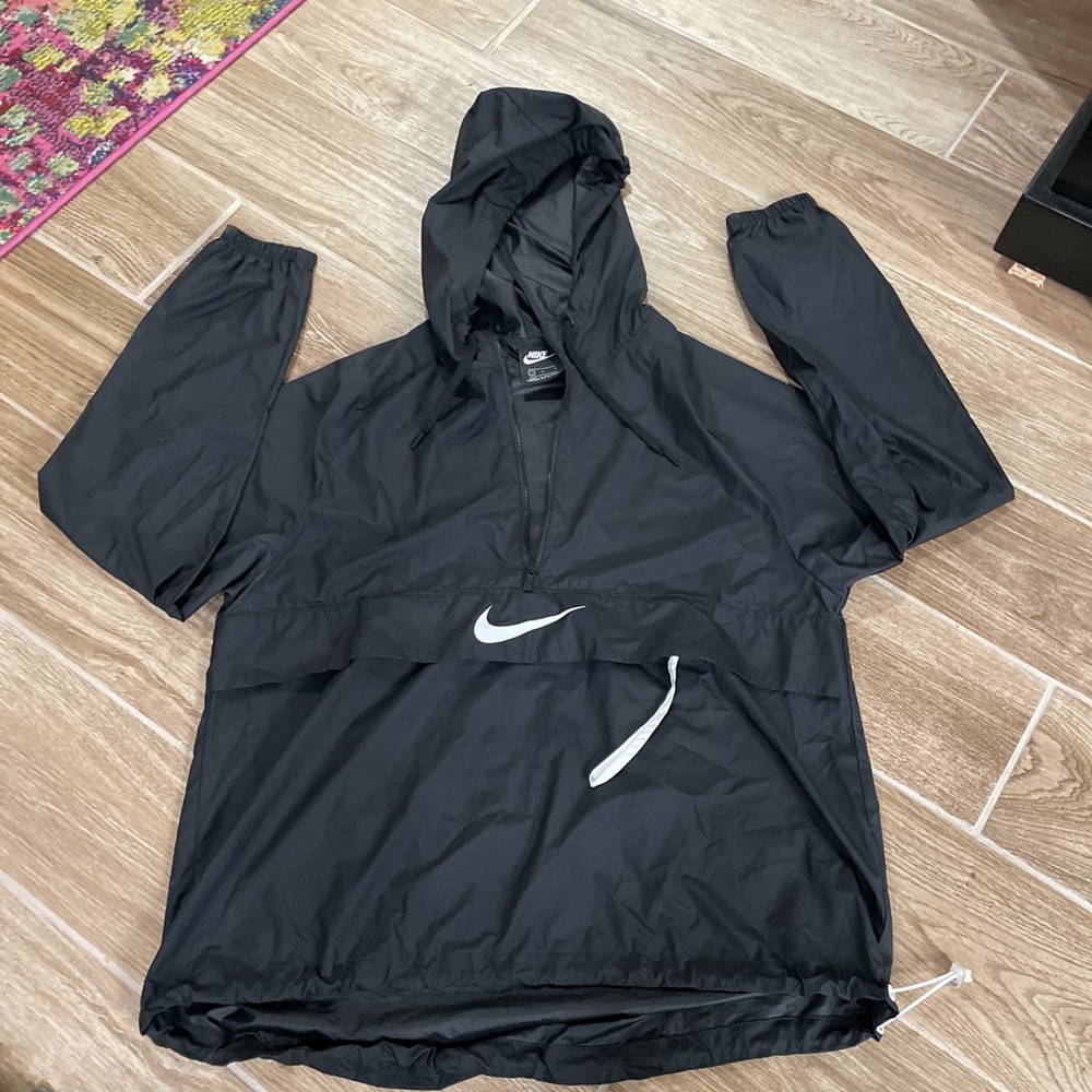 Women’s Nike Large Windbreaker- LIKE NEW